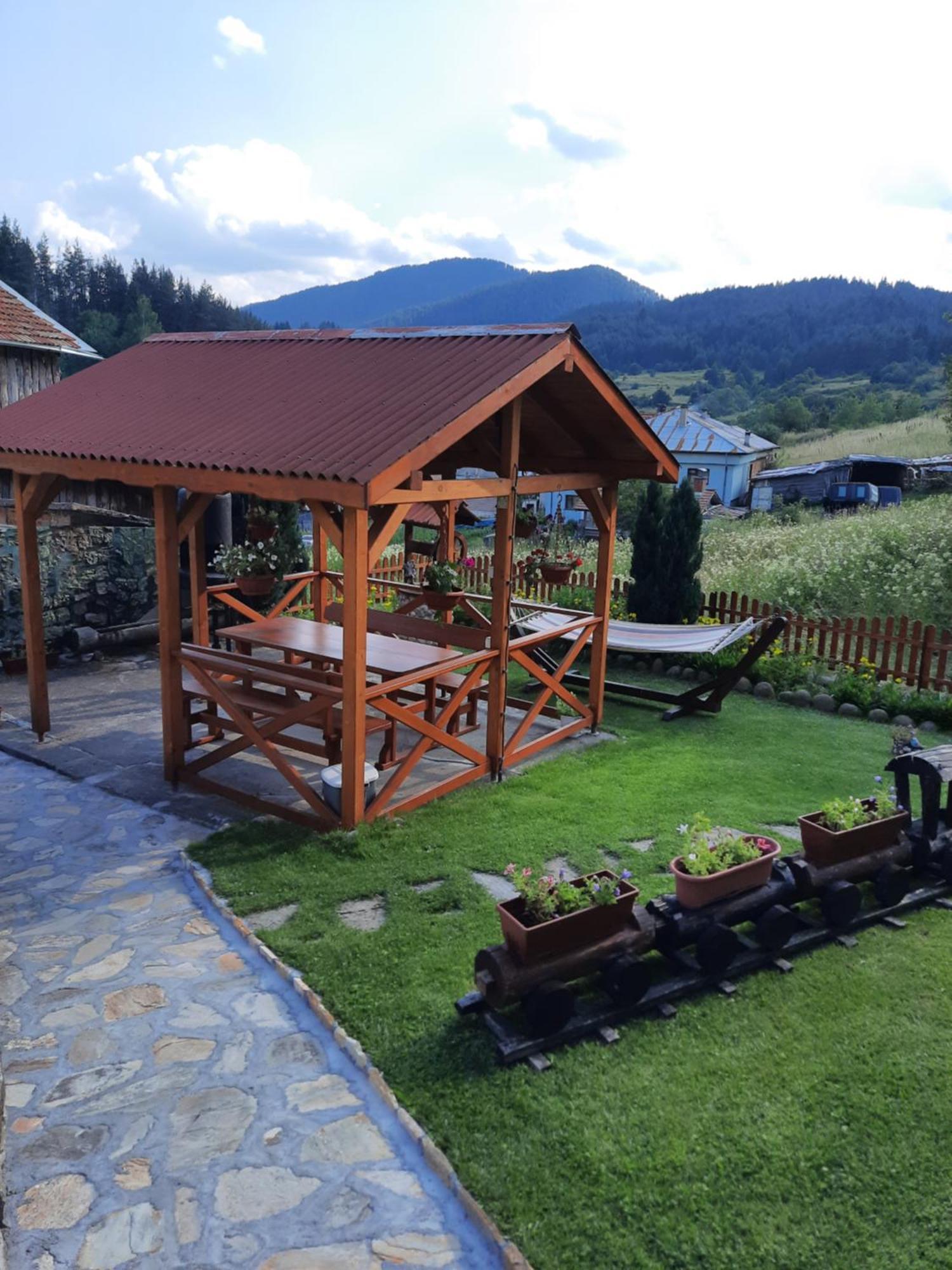 Вила Здравец Yagodina Luaran gambar