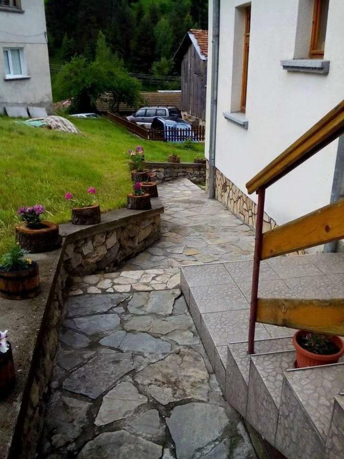 Вила Здравец Yagodina Luaran gambar